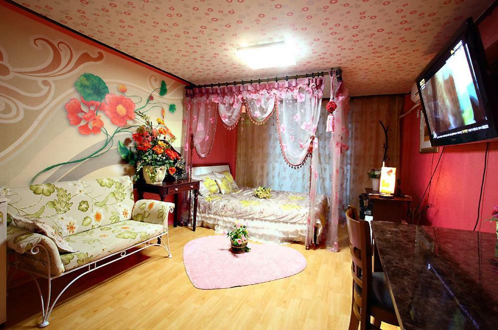 Gangchon Beautiful Pension Chuncheon Exterior foto